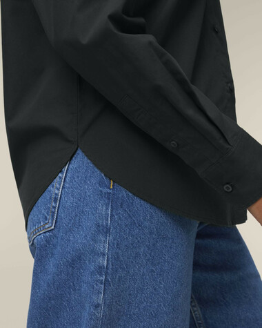 Stella Styler Shirt_Black_Studio_Front_Detail_3